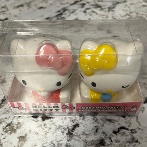 Hello Kitty Ceramic Salt and Pepper Shakers